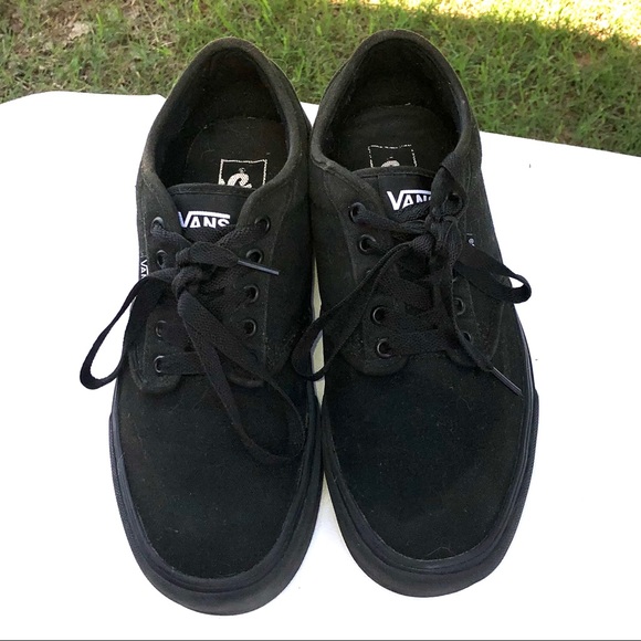 black vans tennis shoes